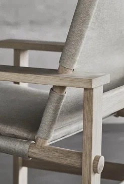 Fredericia Furniture Loungestole|Lænestole<The Canvas Chair, sæbebehandlet eg natur canvas af Børge Mogensen