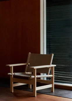 Fredericia Furniture Loungestole|Lænestole<The Canvas Chair, sæbebehandlet eg natur canvas af Børge Mogensen