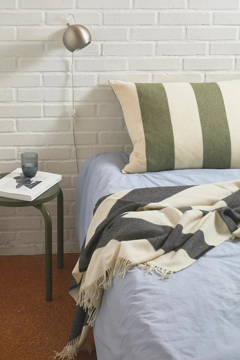 Silkeborg Uldspinderi Puder Og Plaider|Puder<The Sweater Cushion, brown fra