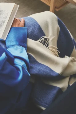 Silkeborg Uldspinderi Puder Og Plaider<The Sweater Plaid, cobalt fra