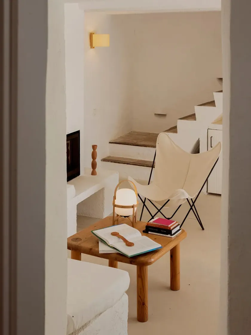 Santa & Cole Væglamper|Spots<TMM Corto Væglampe, bøg fra Santa and Cole