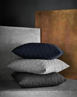 Fritz Hansen Puder Og Plaider|Puder<Trapez Pude 60x40 i midnight blue af Arne Jacobsen