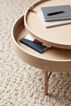 Audo Copenhagen Sofaborde<Turning Table, white oak fra