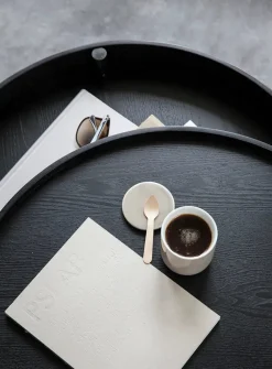 Audo Copenhagen Sofaborde<Turning Table, white oak fra