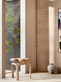 Fritz Hansen Skamler<Utzon Stool fra