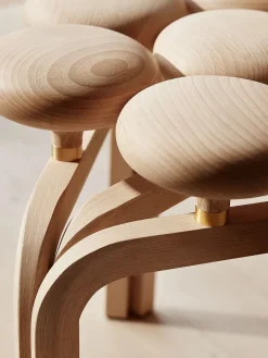 Fritz Hansen Skamler<Utzon Stool fra