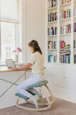 Variér Skamler<Variable Balans Stol, light brown wood/reflect 984 fra