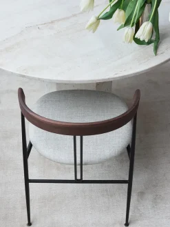 GUBI Spisebordsstole<Violin Dining Chair, american walnut fra