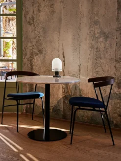 GUBI Spisebordsstole<Violin Dining Chair, american walnut fra