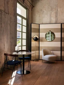 GUBI Spisebordsstole<Violin Dining Chair, american walnut fra