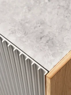 Vipp Vitrineskabe<675 Cabinet H4 fra