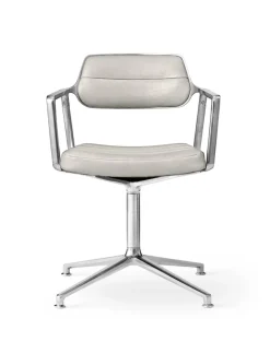 Vipp Kontorstole<453 Swivel Chair m/hjul fra