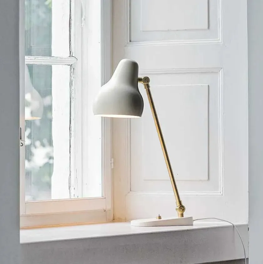 Louis Poulsen Spots<VL38 bordlampe fra