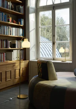 Louis Poulsen Spots<VL Ringkrone Bordlampe fra