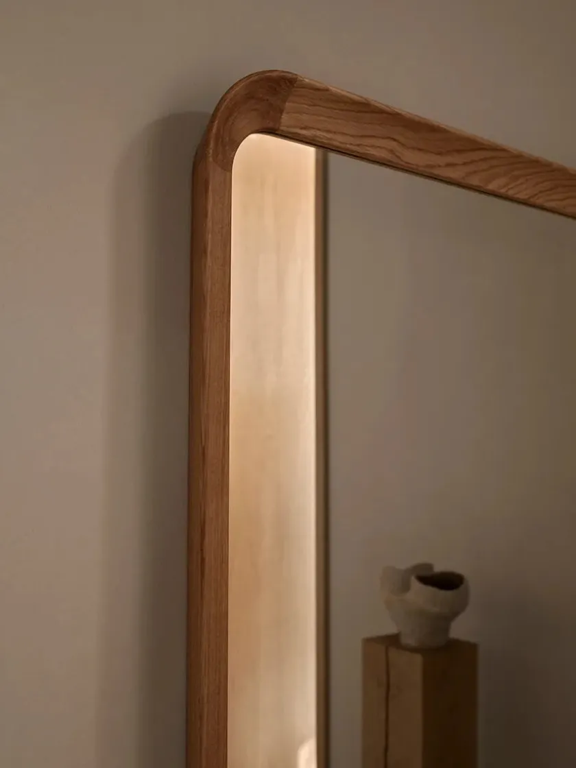 Carl Hansen & Søn Spejle<VLA62 Radiohusspejl fra