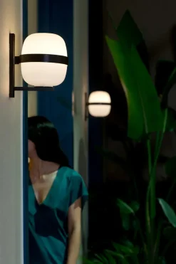 Santa & Cole Væglamper|Spots<Wally Cestita Væglampe fra Santa and Cole