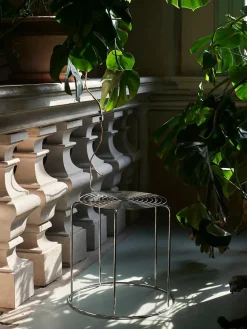 &Tradition Gaver Til Ham|Skamler<Wire Stool VP11 af Verner Panton