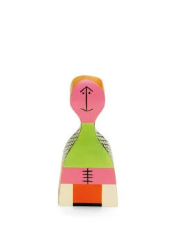 Vitra Gaver Til Ham|Figurer<Wooden Doll nr. 17 fra