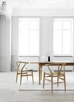 Carl Hansen & Søn Spisebordsstole<Y-stol CH24, sort eg af Hans J. Wegner
